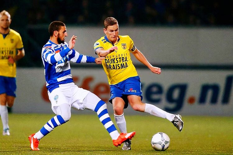 育活动间找 育活动间找